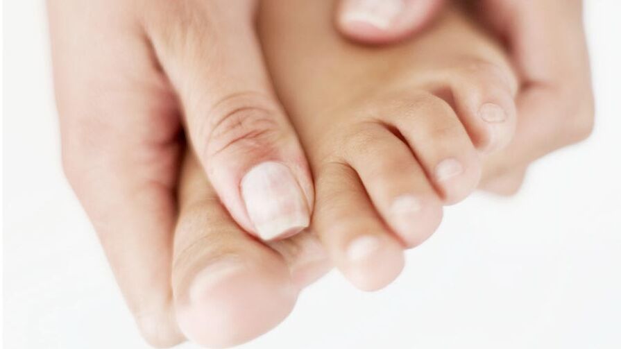 démangeaisons dues à une mycose des ongles du gros orteil